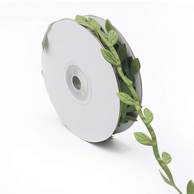 Greenery Leaf Ribbon Balloon Tail